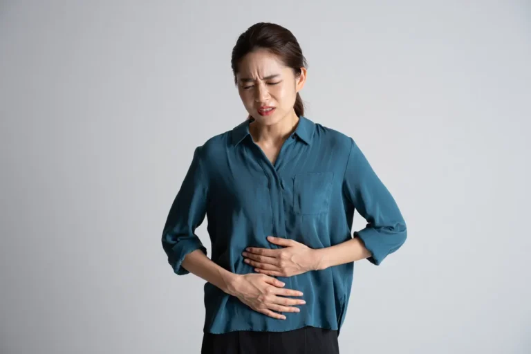 douleur nombril 1 mois après coelioscopie